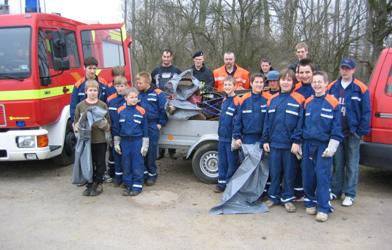 Gemeinsam wurde Müll gesammelt