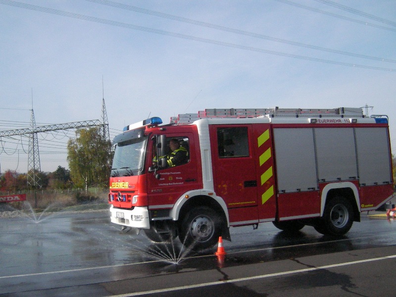 TLF 16/25 bei der Gefahrenbremsung