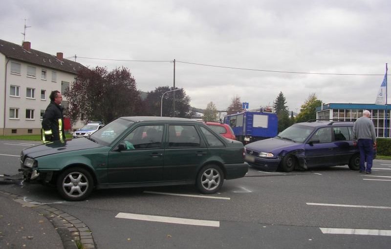 Verunfallte Fahrzeuge