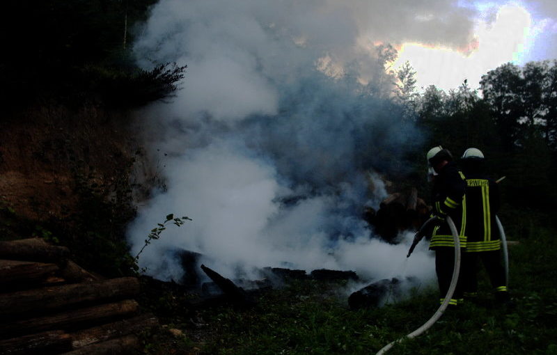 Letzte Nachlöscharbeiten