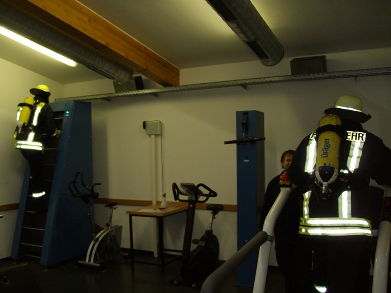 Laufband und Endlosleiter