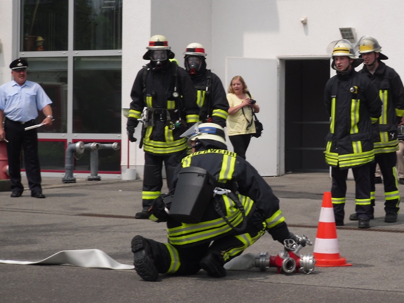 Befehl - Wasser marsch