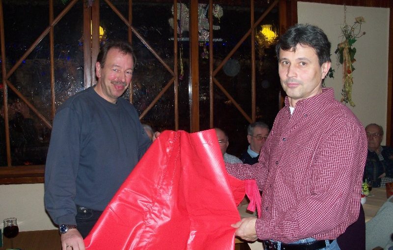 Vorsitzende übergab die neuen Geräte