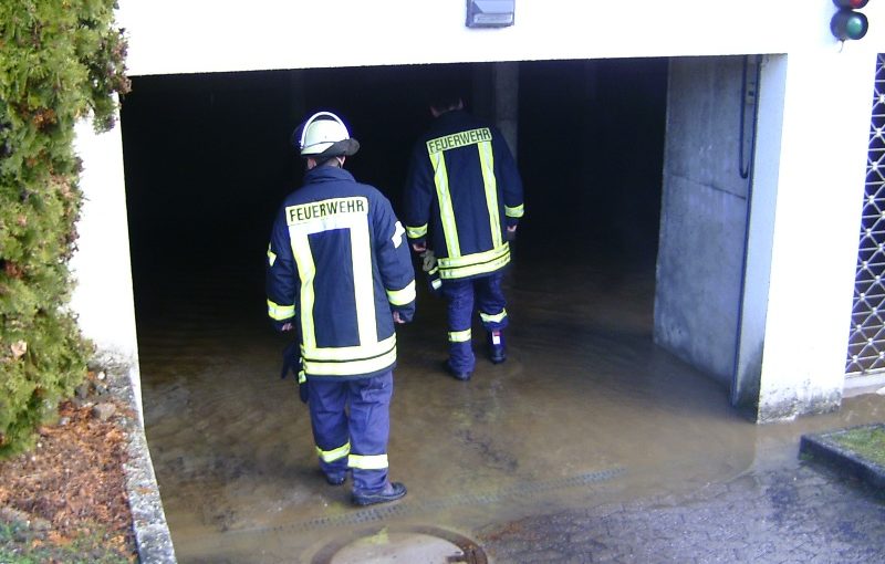 Einige Garagen und Keller liefen voll