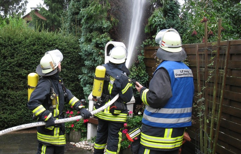Die Feuerwehr löschte die letzten Flammen