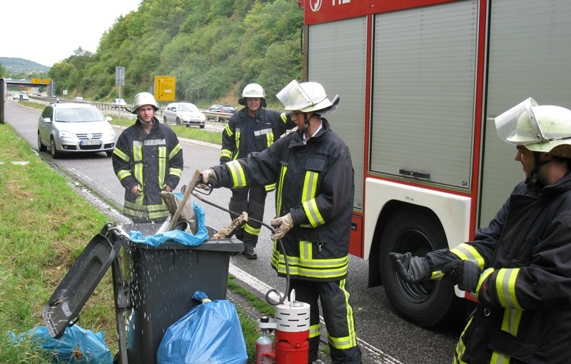 Mittels Kleinlöschgerät wurde das Feuer gelöscht