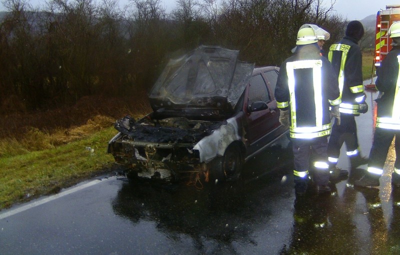 Der Motorraum brannte komplett aus