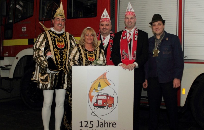 Zugführer Alex Zogas überreichte Freikarten