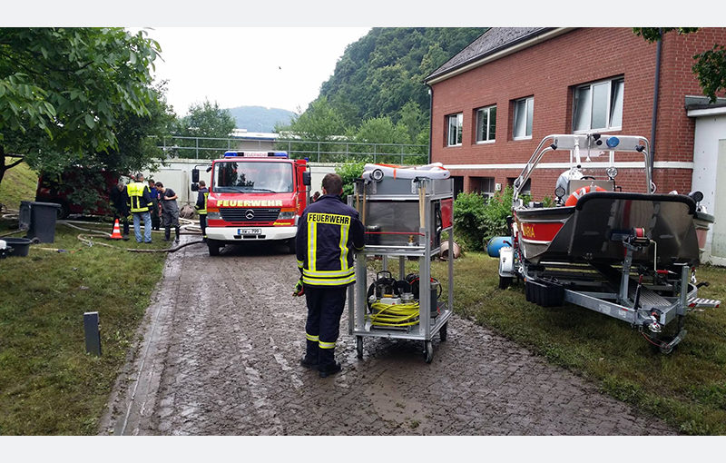 Unterstützung mit Geräten der Feuerwehr Sinzig