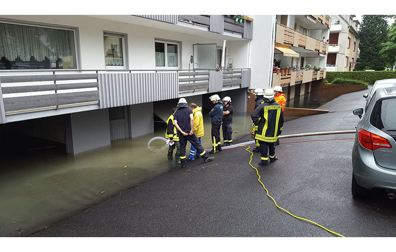 Hochwasser in der Josef-Hardt-Allee