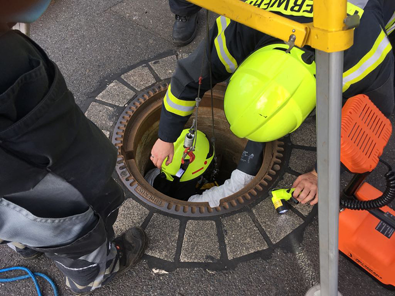 11.09.2017 - Auslaufender Dieselkraftstoff