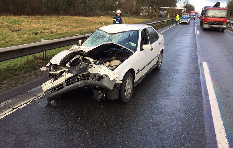 19.01.2018 - Verkehrsunfall B9