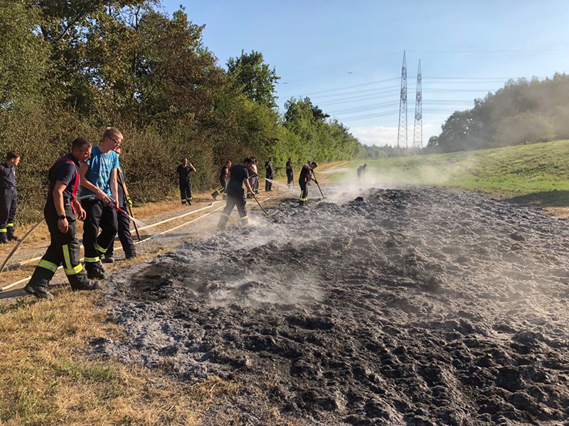 02.08.2018 - Strohballenbrand in Löhndorf