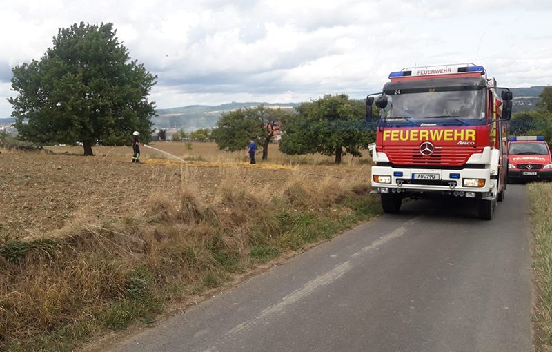 27.08.2018 - Strohballenbrände Ortsrand Koisdorf