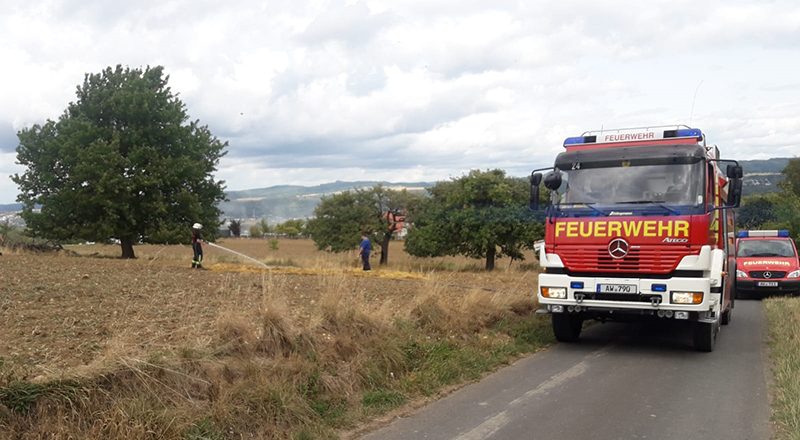 27.08.2018 - Strohballenbrände Ortsrand Koisdorf