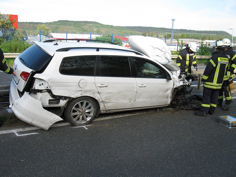 22.04.2019 - Verkehrsunfall B9