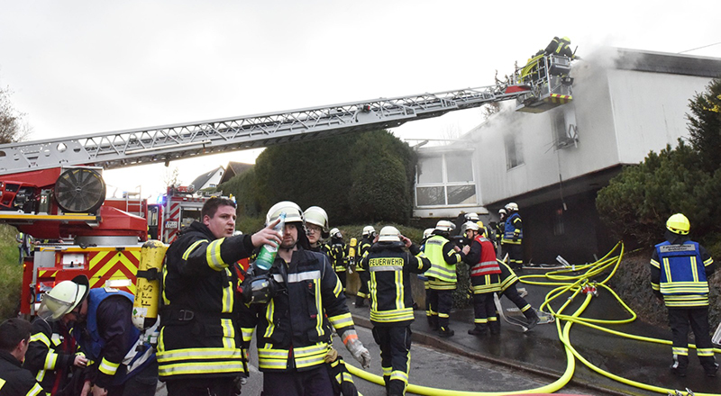 04.03.2020 - Gebäudebrand Koisdorfer Str. - Foto: Martin Gausmann