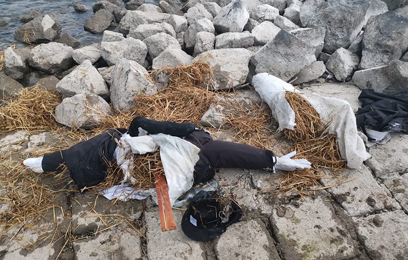 01.07.2020 - Person im Rhein