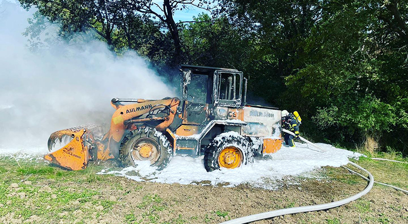 11.08.2023 - Fahrzeugbrand groß