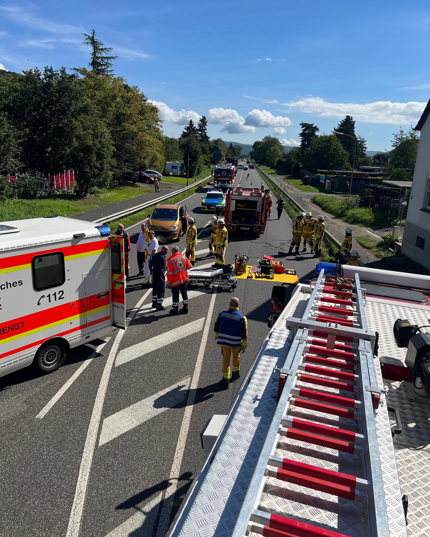 02.09.2023 - Verkehrsunfall mit eingeklemmter Person