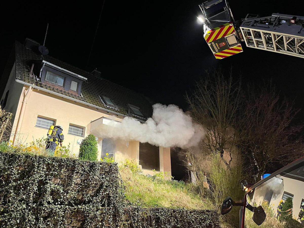 23.03.2024 - Rauchentwicklung aus Gebäude