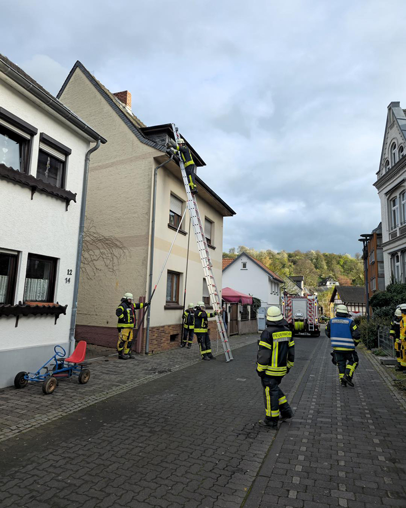 01.04.2024 - Absicherung herabfallende Teile